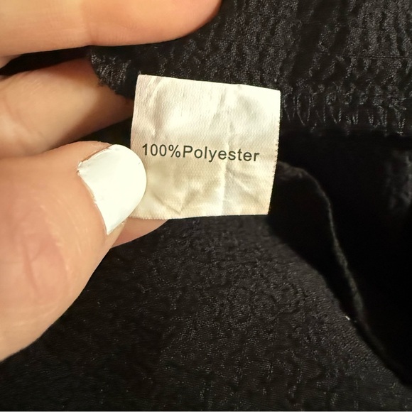 SHEIN BLACK OVERALL SLEEVELESS ROMPER / COVERUP WITH POCKETS & ADJUSTABLE STRAPS - Picture 8 of 8